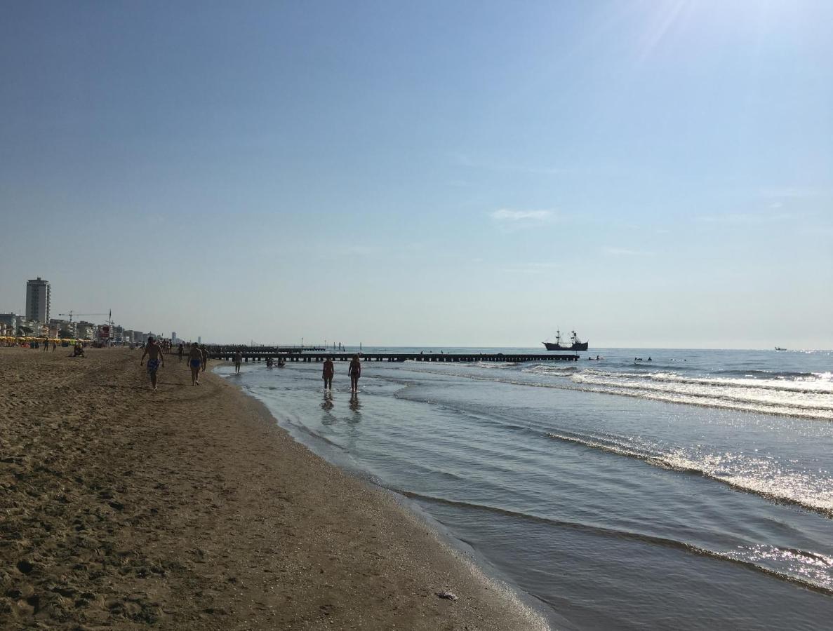 Centralissime Mansarde Piazza Brescia Lido di Jesolo Eksteriør billede